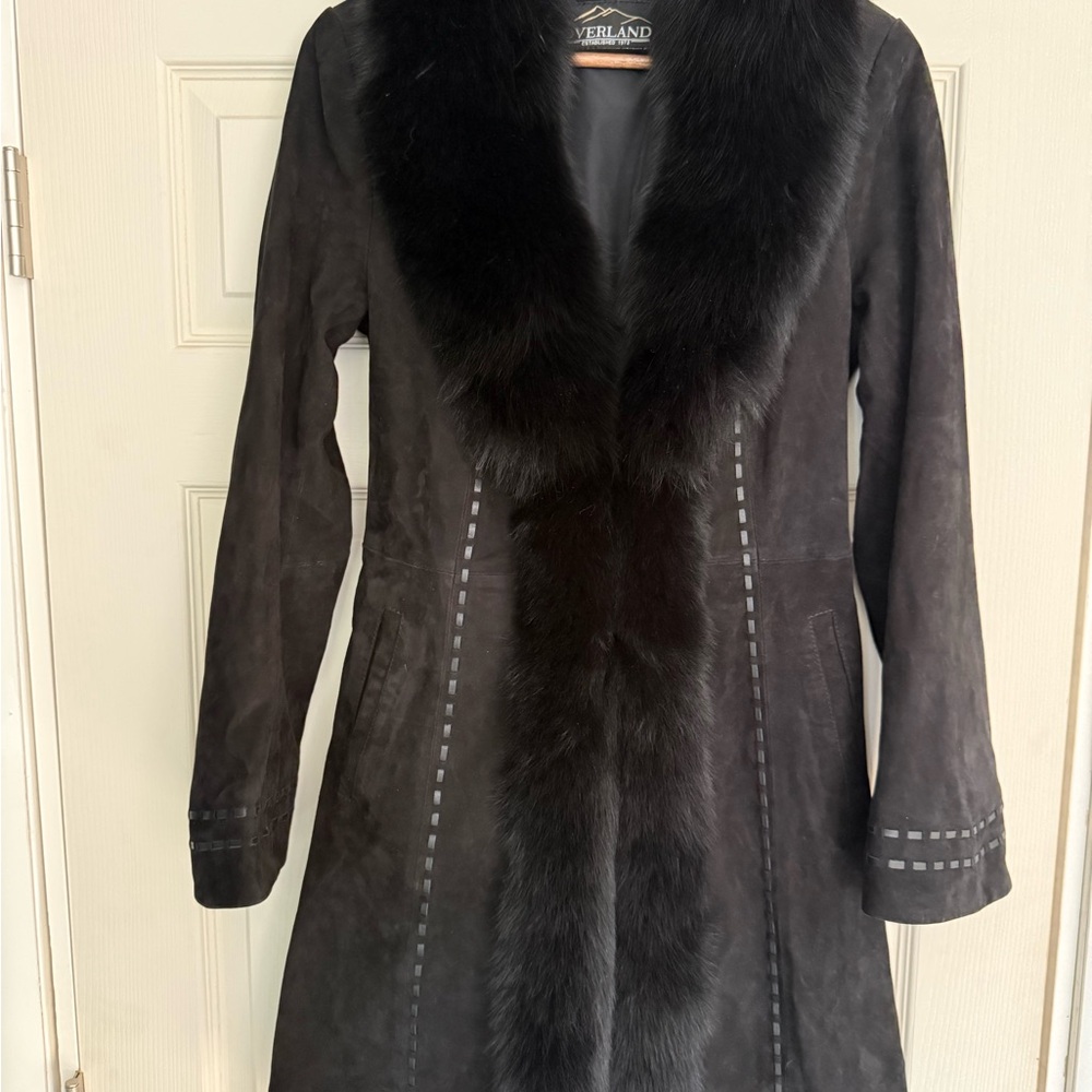 Overland coat: Elegant Black Fur Trim Coat - Picture 2 of 6
